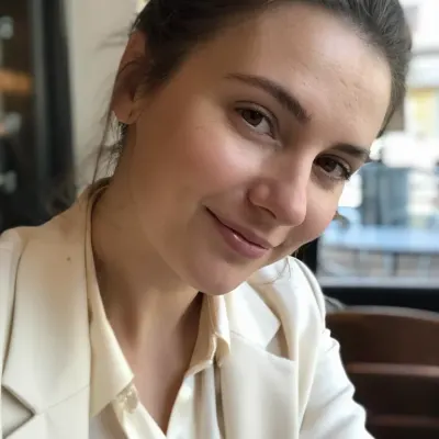 Полина